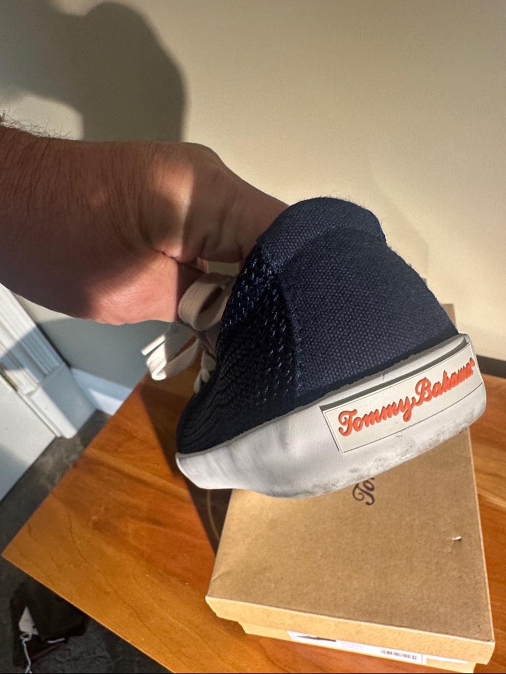 Tommy Bahama Tennis Shoes - Picture 5 of 9